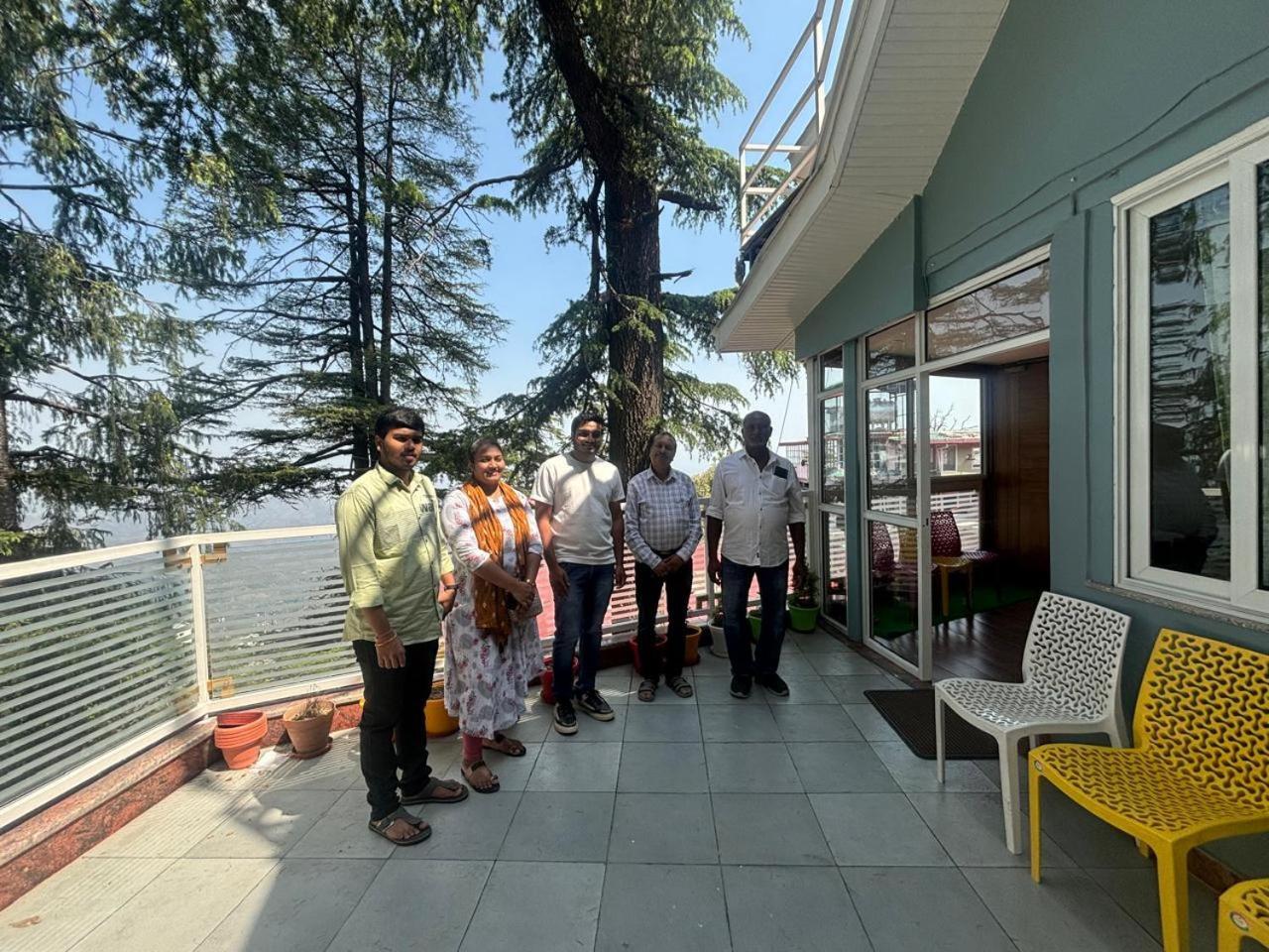 Hotel Jakhu Heights Shimla Buitenkant foto